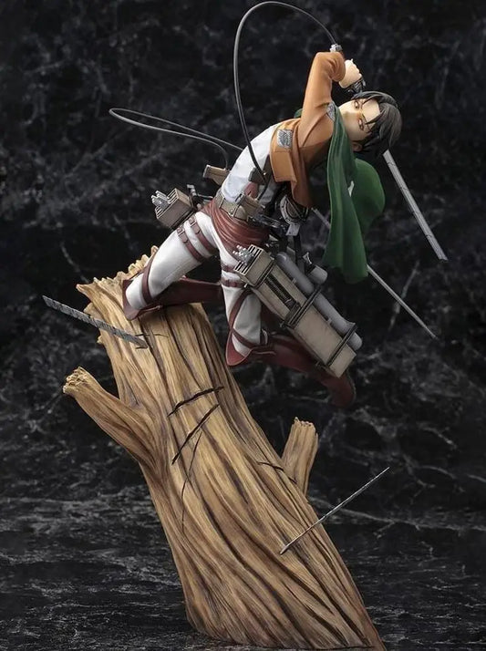 L’Attaque des Titans: Livaï, Eren & Mikasa par Kotobukiya!